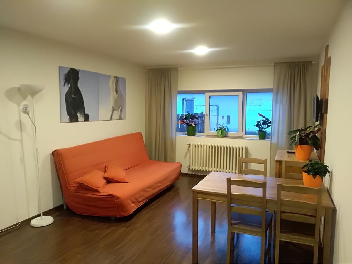 Zoopark Zelcin Villa Mělník Esterno foto
